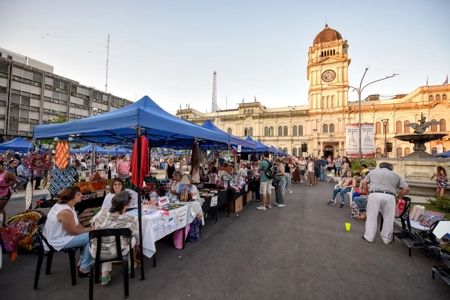 Entre Ríos profundizó el apoyo a espacios de comercialización de la economía social