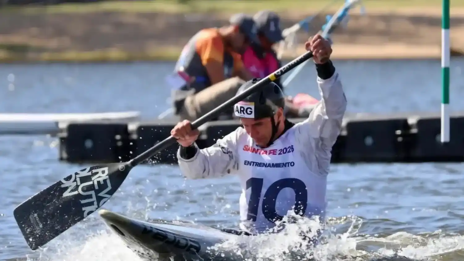 El necochense Manuel Trípano ganó la medalla de oro en C1 Slalom Paralelo