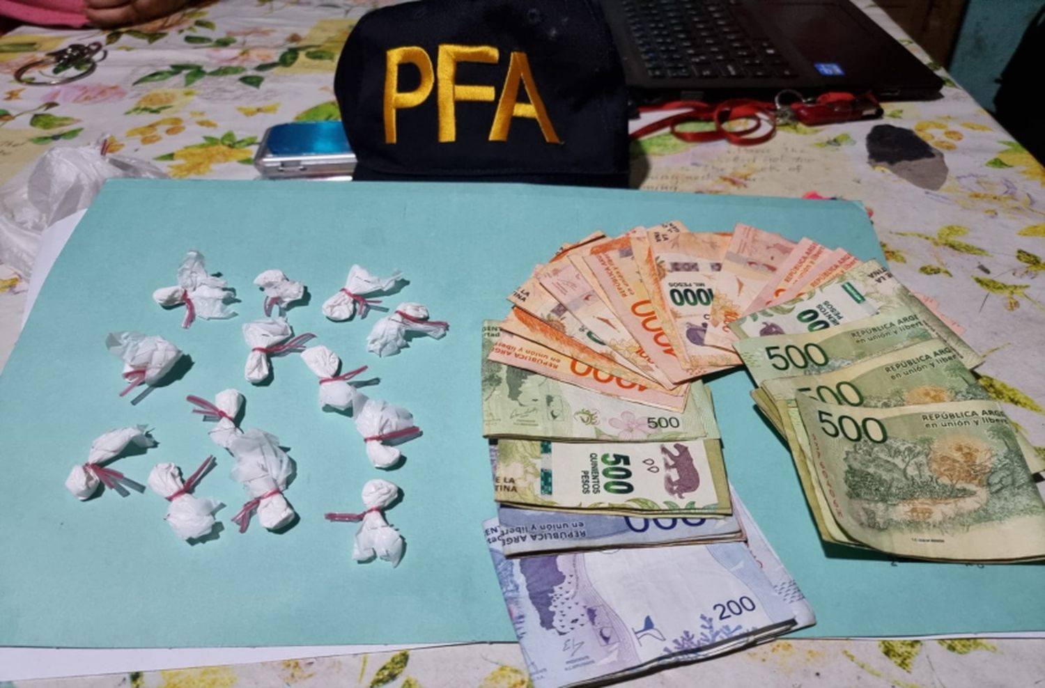 Cinco detenidos, cocaína, armas y dinero: el saldo de 84 allanamientos ligados a Los Monos