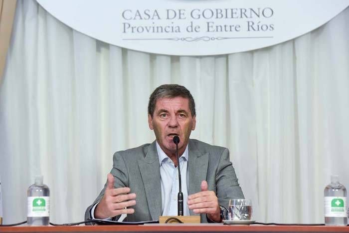 Ballay expuso sobre el proceso de reestructuración de la  deuda ante Nación