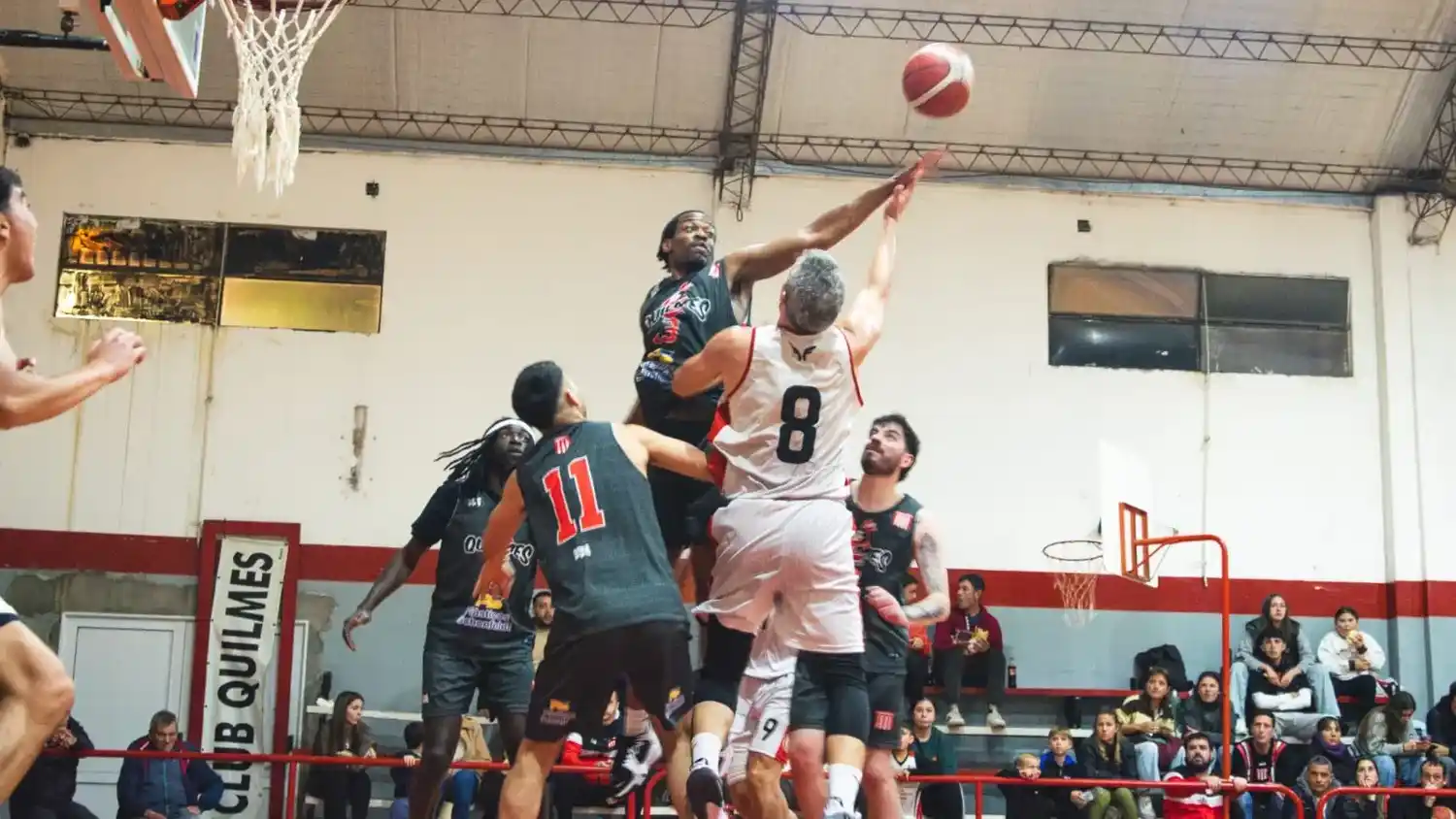 Huracán derrotó a Quilmes a domicilio, en el torneo de Tres Arroyos. Imagen gentileza: Nahuel La Grutta