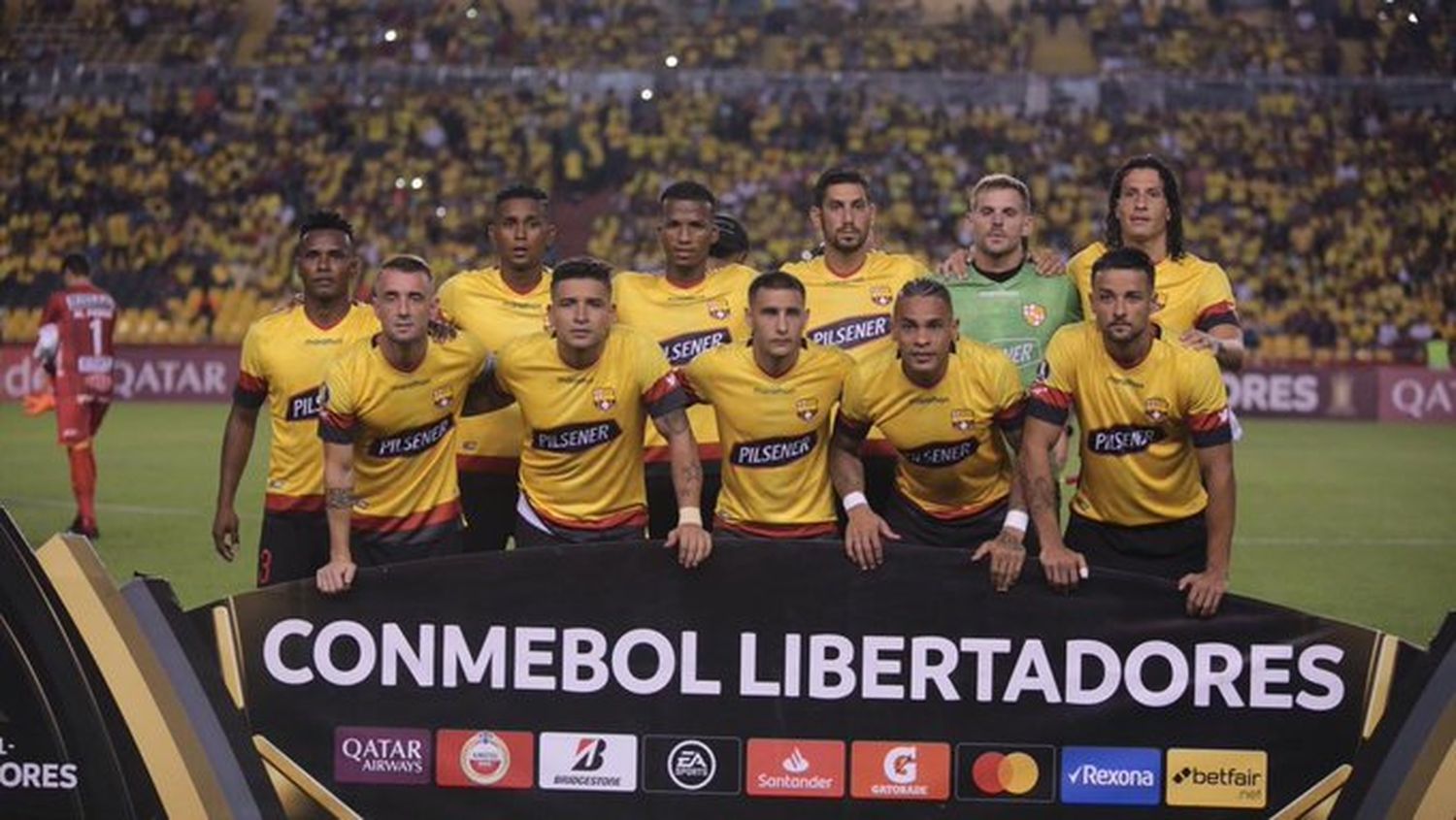 Barcelona clasificó con Martínez como titular