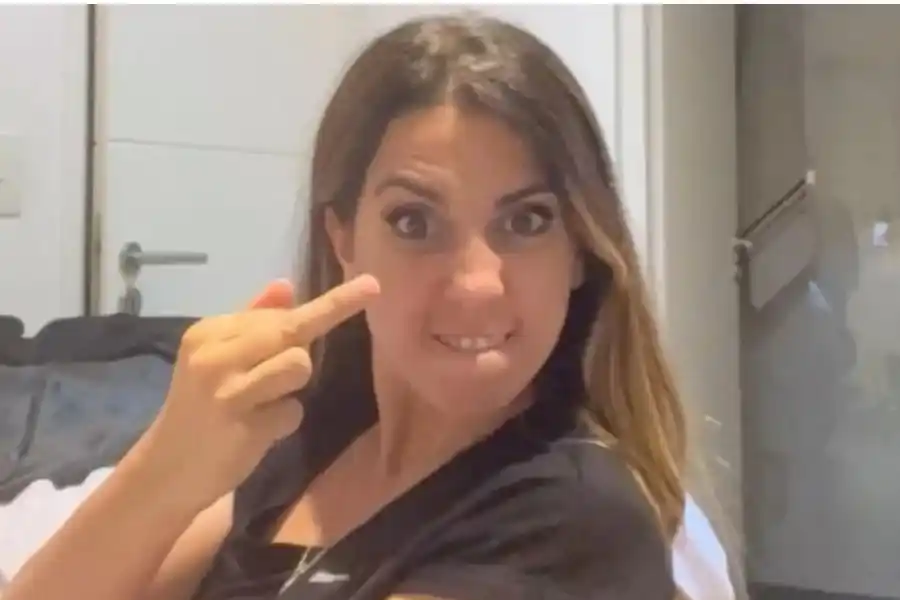 Buscan declarar a Cinthia Fernandez como persona no grata