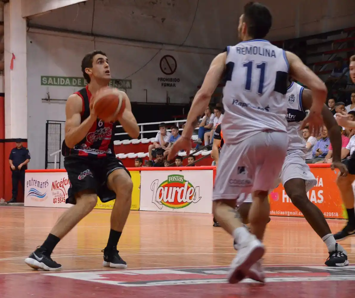 Central Entrerriano confirmó la continuidad del alero José Luis Bione