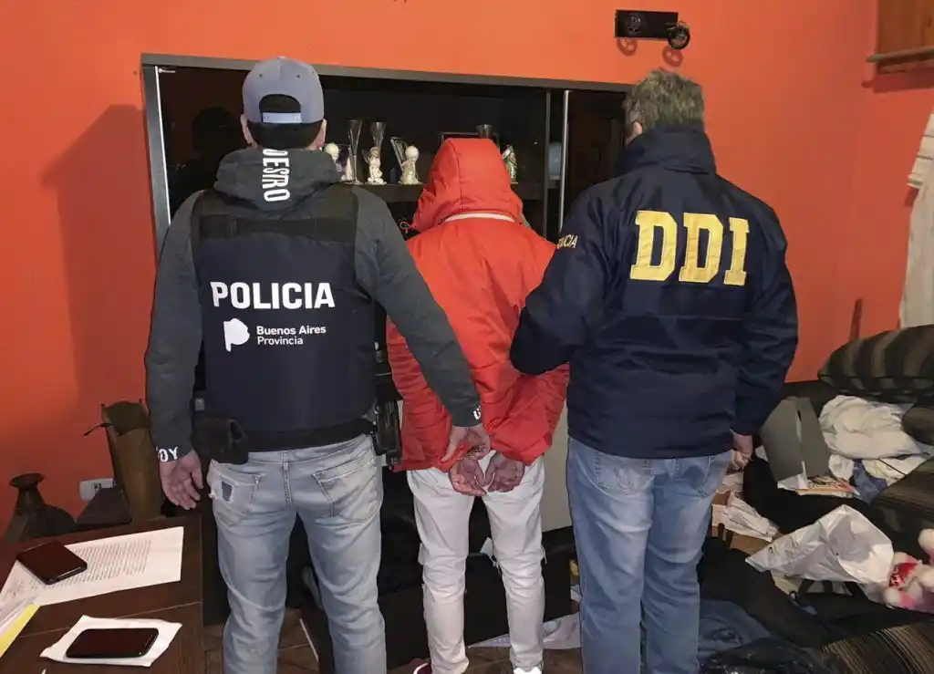 Detuvieron a tres jóvenes por el crimen de un policía en el supermercado chino