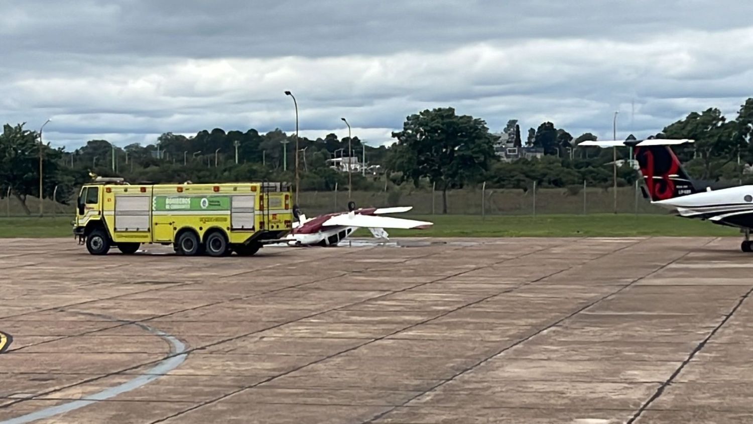 Incidente entre un Boeing 737-800 de Flybondi y un Piper PA 28 en Corrientes: esto sabemos