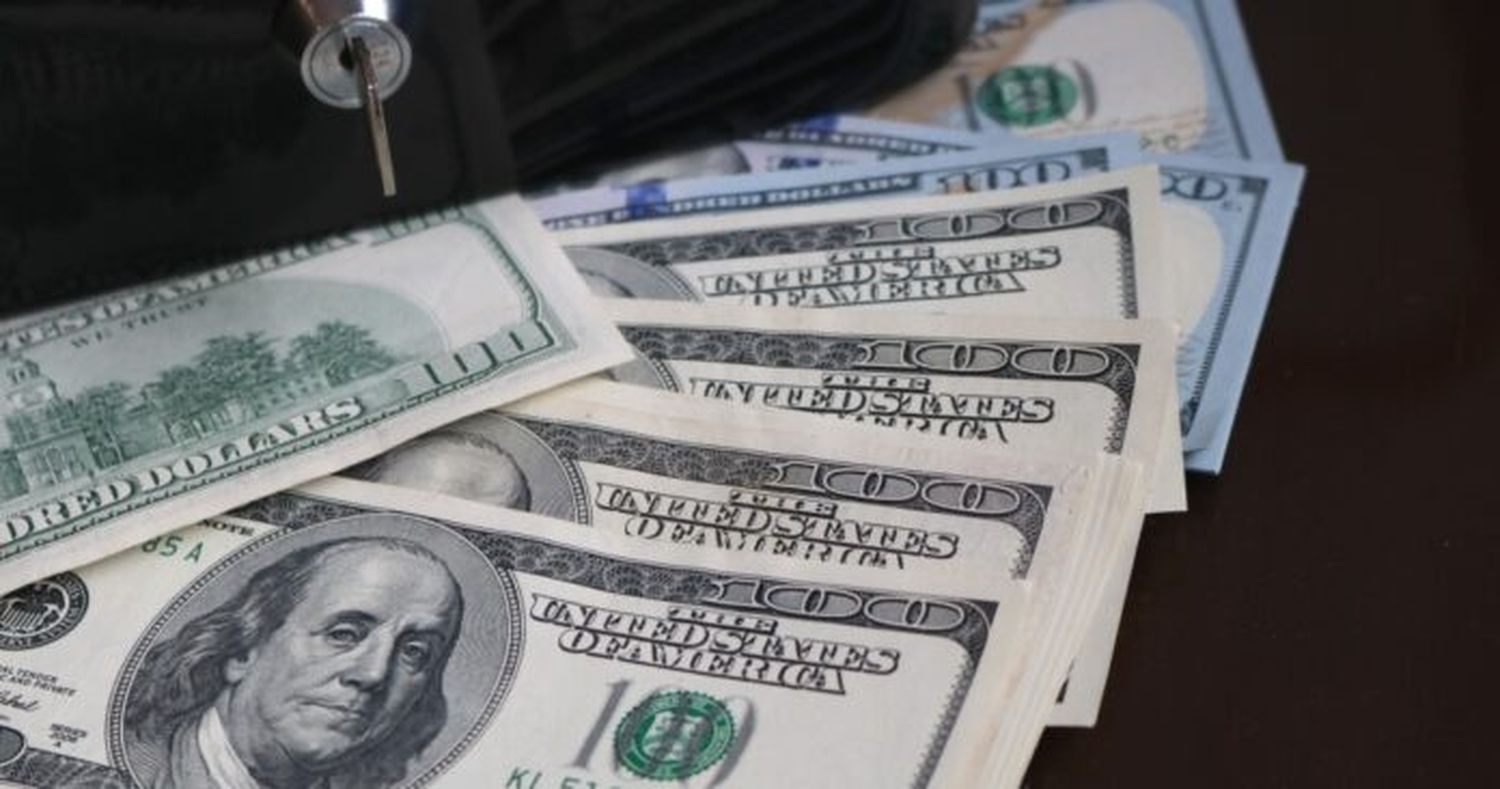 El dólar blue sigue imparable y alcanzó un nuevo récord