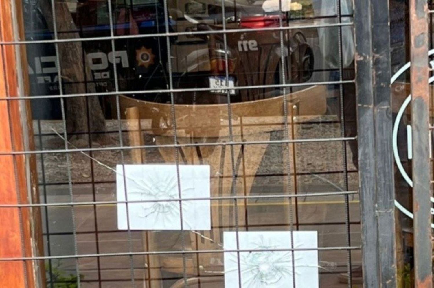 Rosario: atacaron a balazos el frente de una panadería de Fisherton