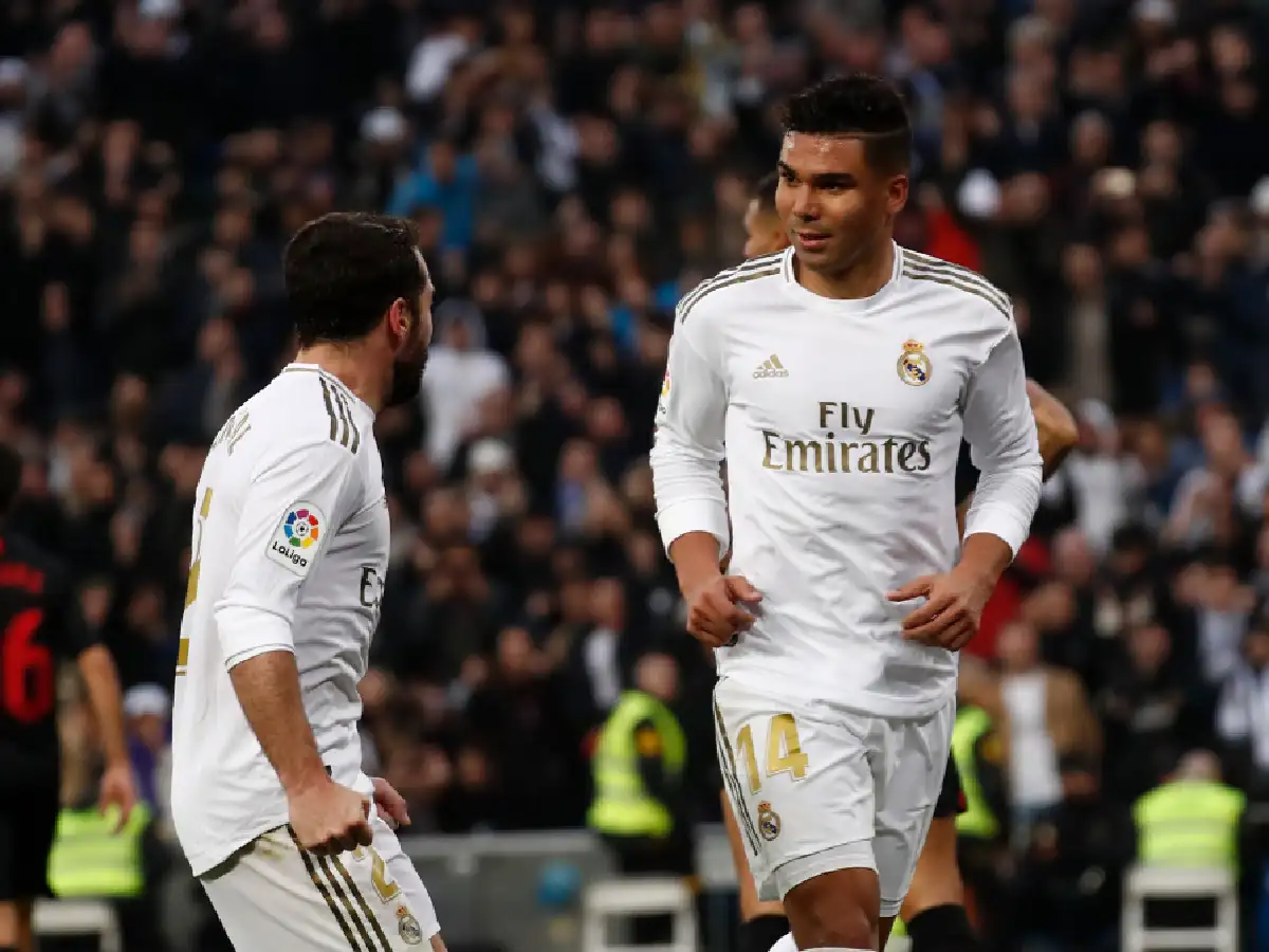 Real Madrid superó a Sevilla y quedó solo arriba