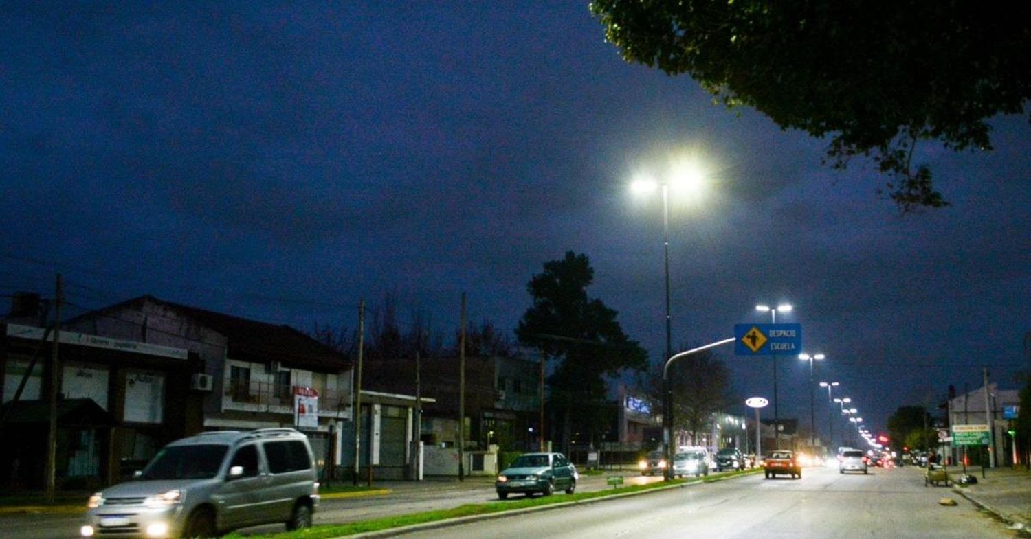 La Plata: La Municipalidad modernizará el sistema de alumbrado público de la ciudad