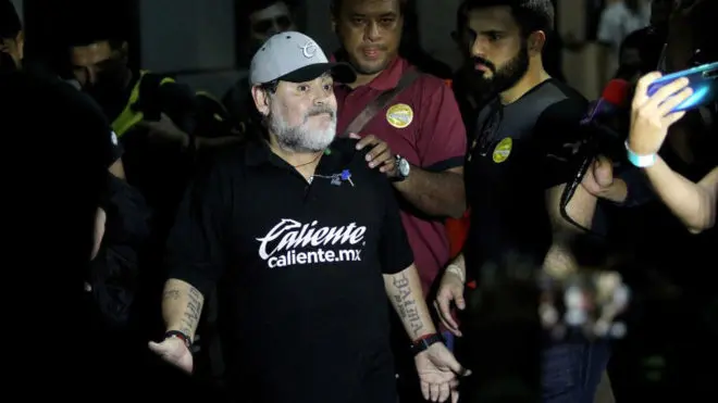 Maradona seguirá por lo menos un torneo más en Dorados