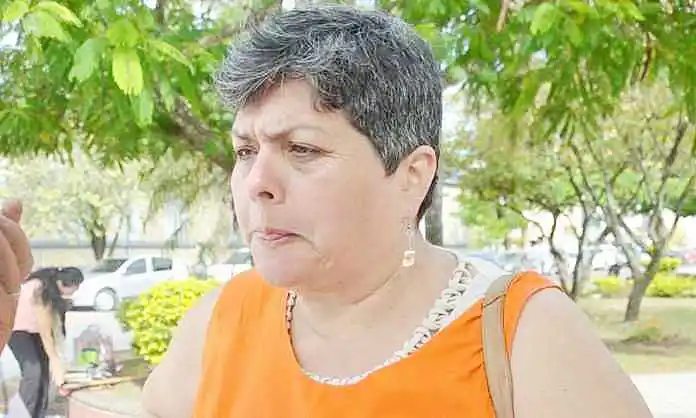 Docentes Autoconvocados piden adelantar
el pago del 24% de aumento previsto para junio