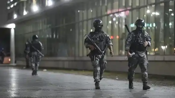 Prisión preventiva por tentativa de homicidio para el menor que se entregó como autor de la balacera al Heca