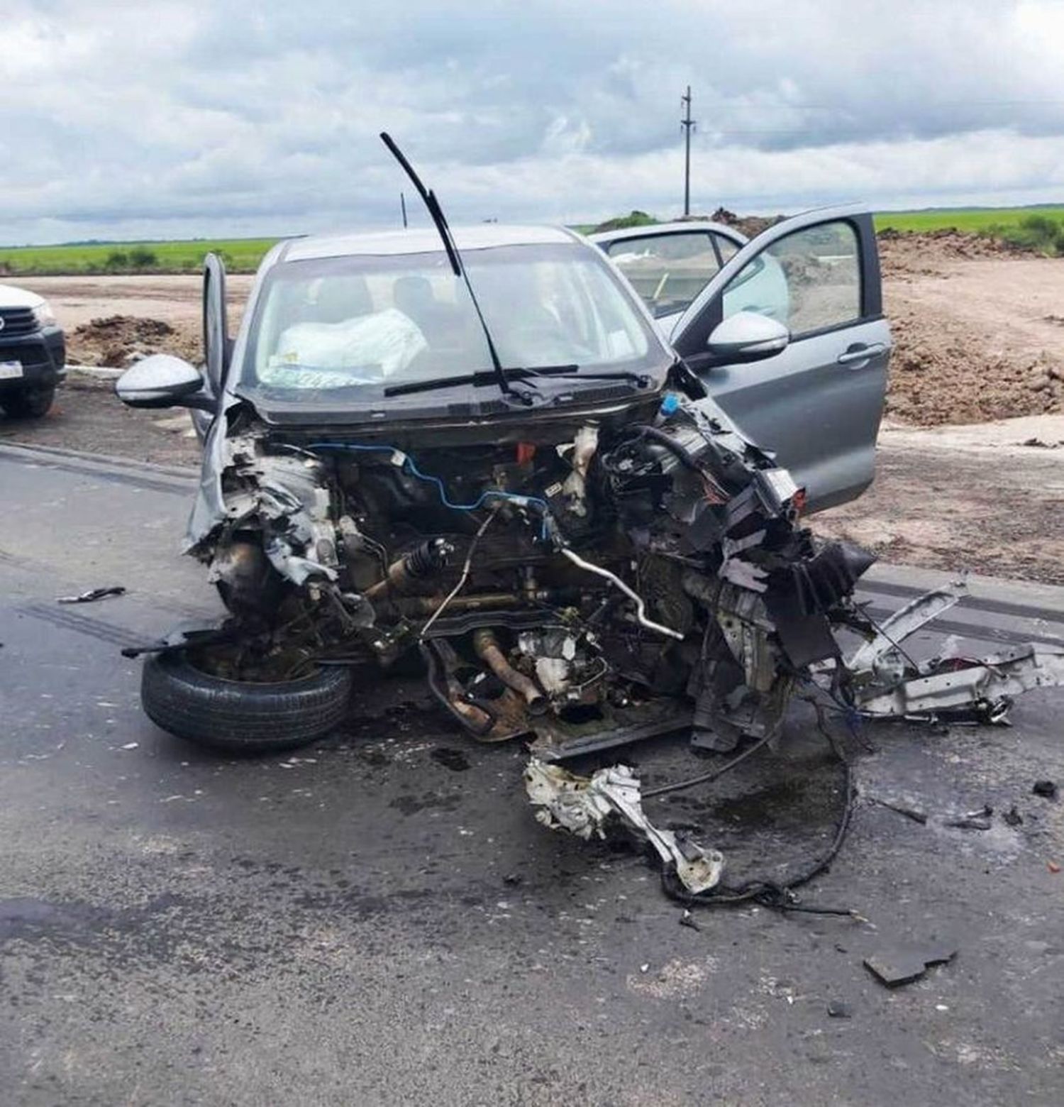 Una joven fallecida y 3 heridos en el vuelco una camioneta en la ruta provincial 2