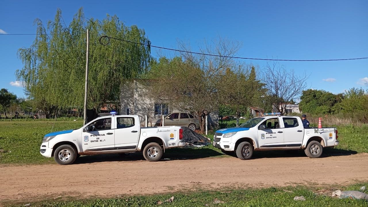Allanaron una vivienda: secuestraron dos armas y un machete