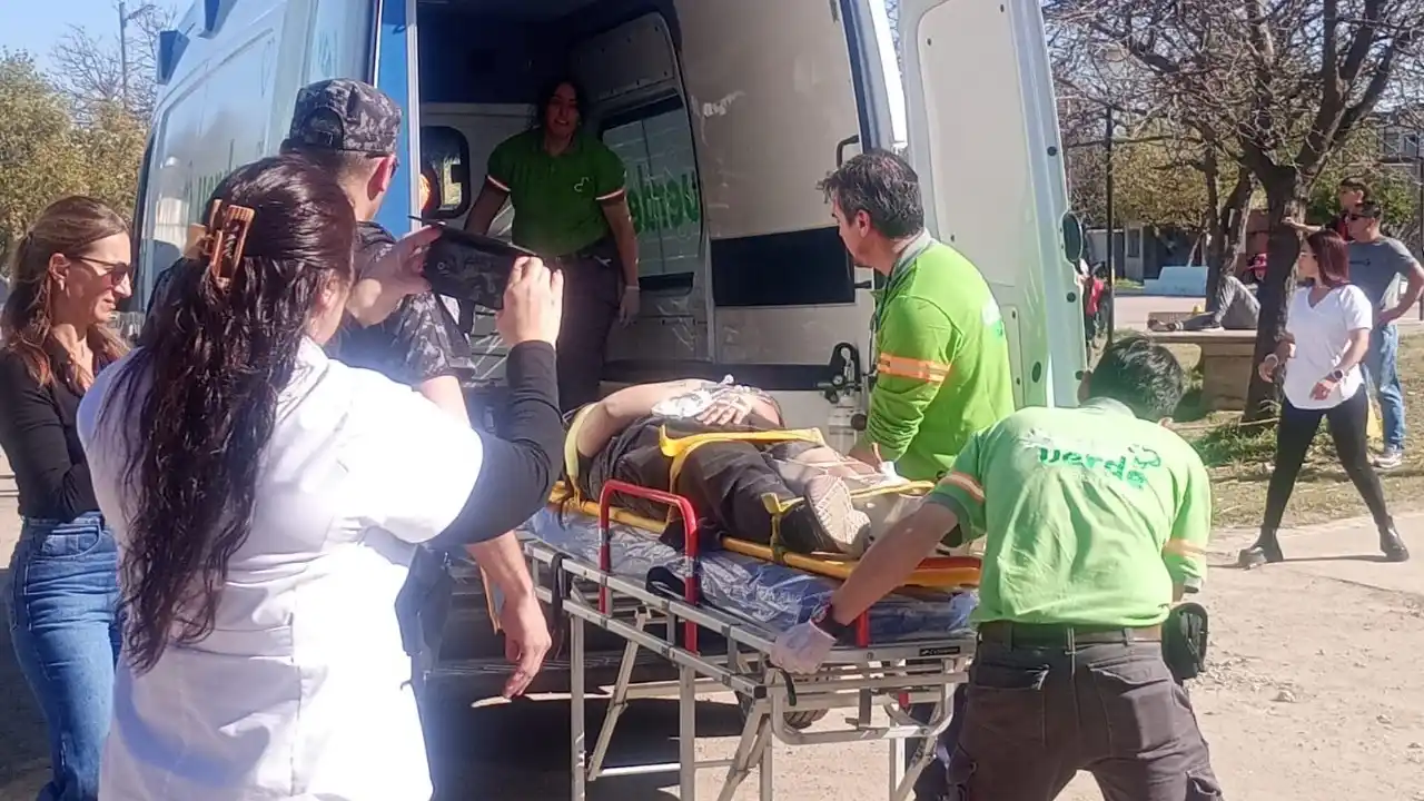 Estudiantes de Enfermería protagonizaron simulacro de accidente en la vía pública 2