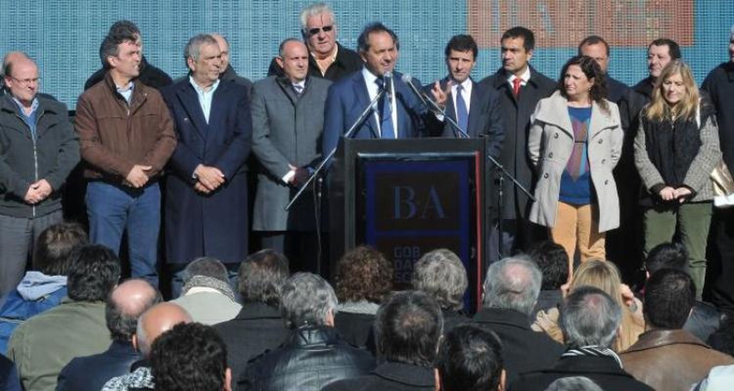 Giovanettoni y Quintana en un acto con Scioli