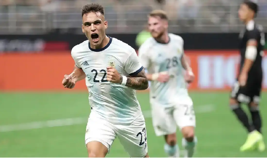 Argentina tuvo un brillante primer tiempo y goleó a México en San Antonio