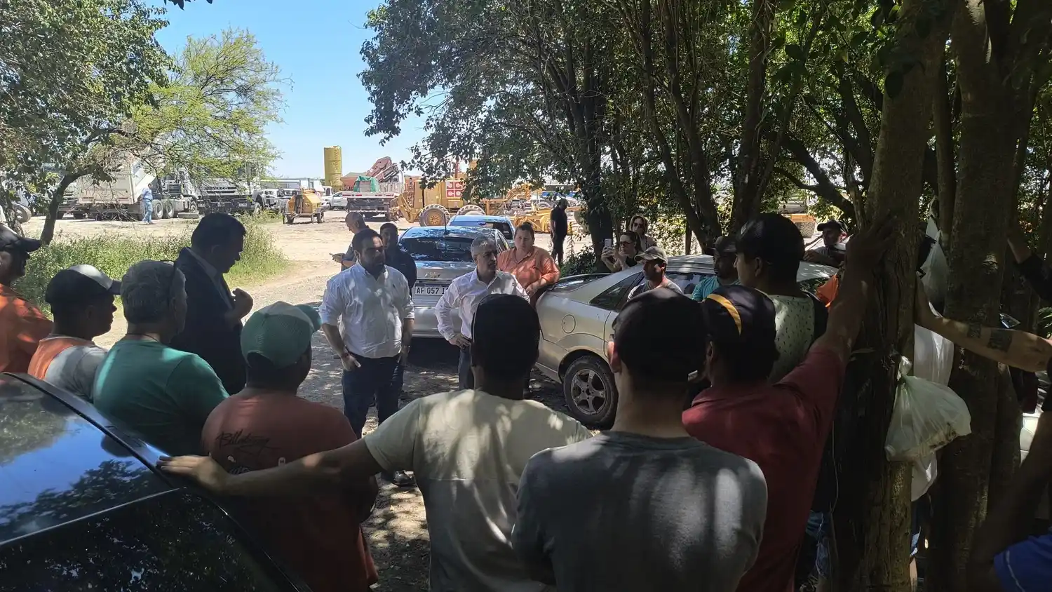 Conflicto en la ruta 18: el gobierno busca soluciones ante el despido masivo