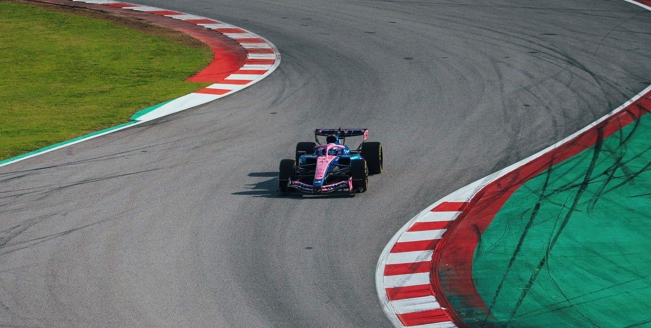 Colapinto provocó una bandera roja tras quedar detenido con el Alpine en Sakhir.