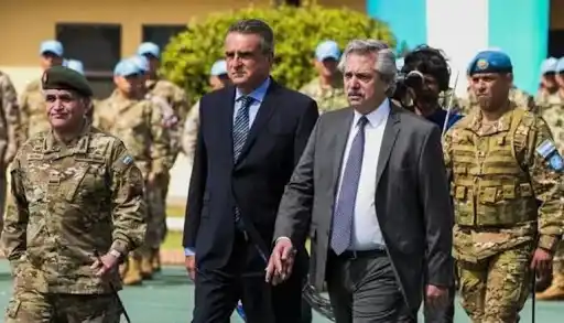 Agustín Rossi: "Producto de las medidas que tomamos, bajaron los casos de coronavirus"