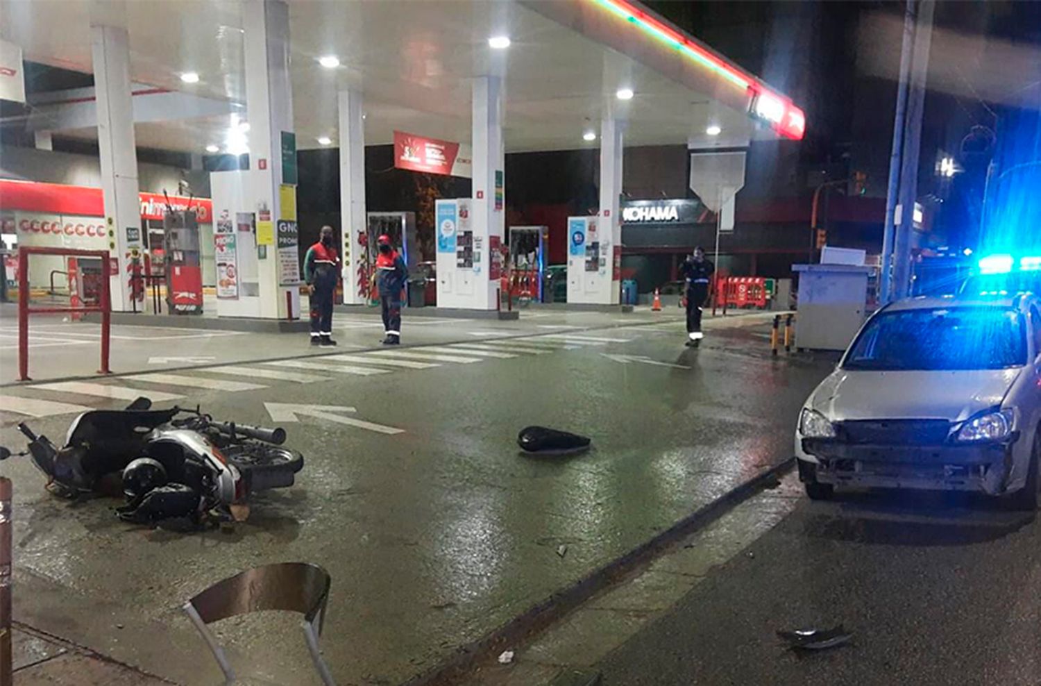 Dos jóvenes internados tras un choque en el macrocentro