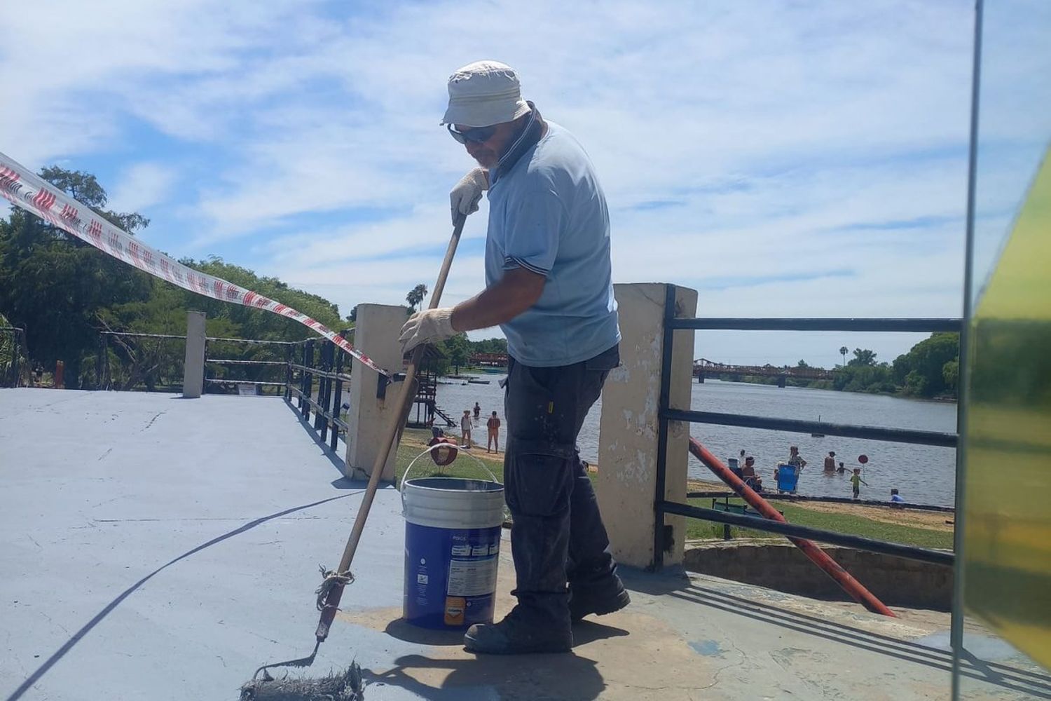 Comenzó la puesta a punto de la oficina de información turística en Obeliscos de Costanera