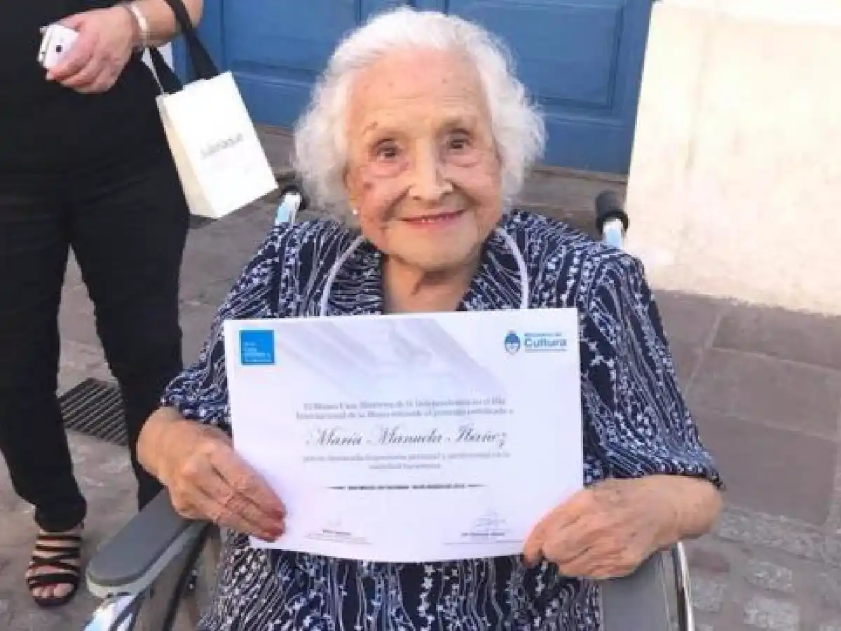 La emotiva historia de Andrés y su abuela "Manu", los protagonistas de la versión tucumana de "Coco"