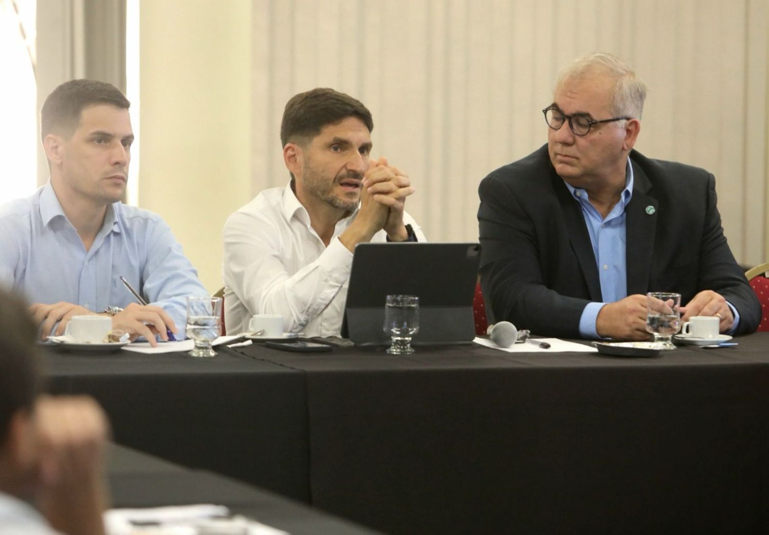 Pullaro en el CCIRR hablando de las inversiones en producción