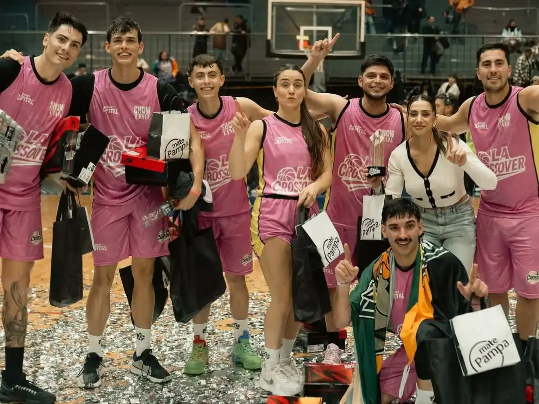 Festejo de campeones con Stenta como gran protagonista.