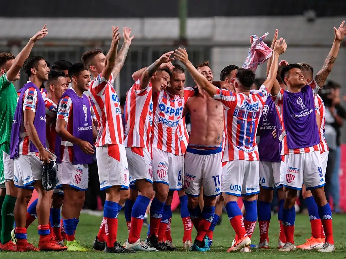 Unión sufrió pero avanzó