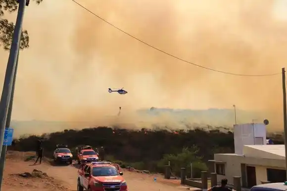 Hizo una fogata para preparar un café y provocó gran un incendio forestal en Córdoba: terminó detenido