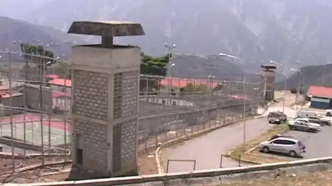 CLAMAN AYUDA: denuncian violación de DD.HH. a reclusos en Mérida