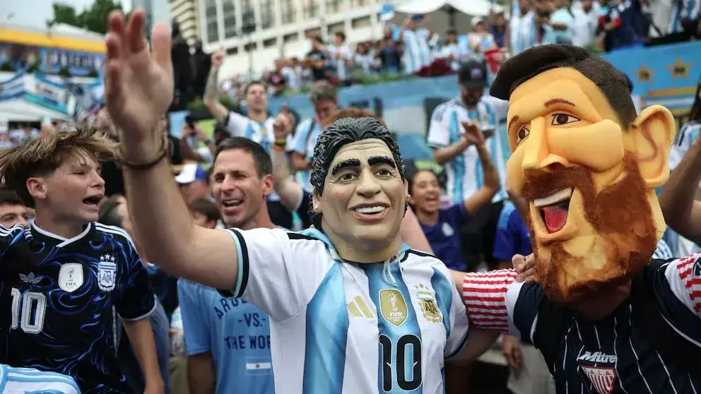 Locura por una entrada para ver Argentina-Inglaterra: los hinchas que buscan a último momento y cuánto valen