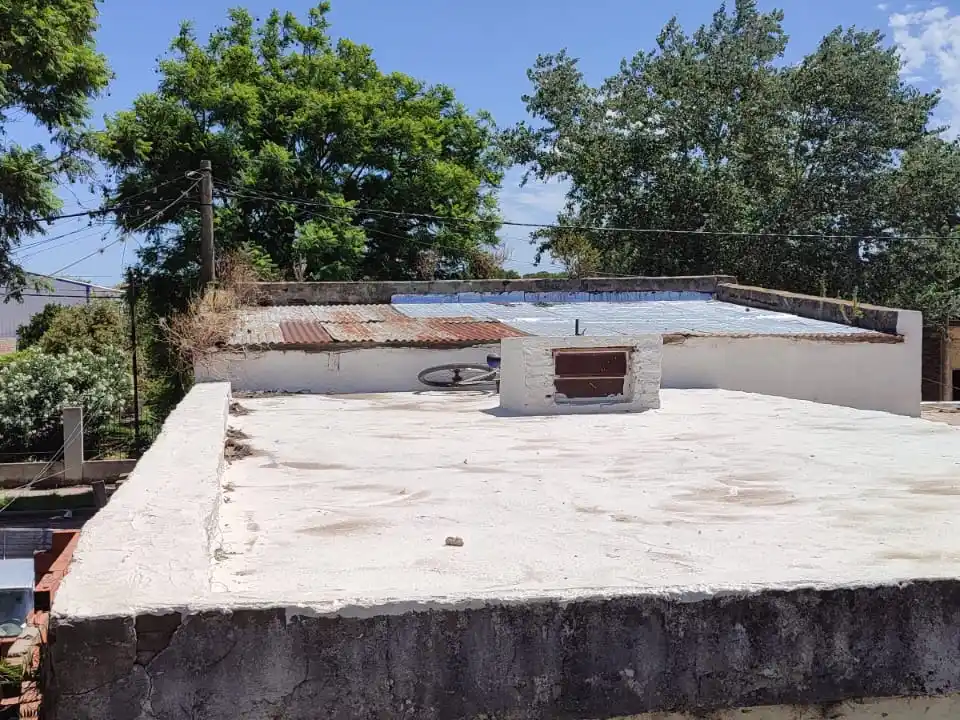 Bicicleta escondida en el techo. Foto: BVVT