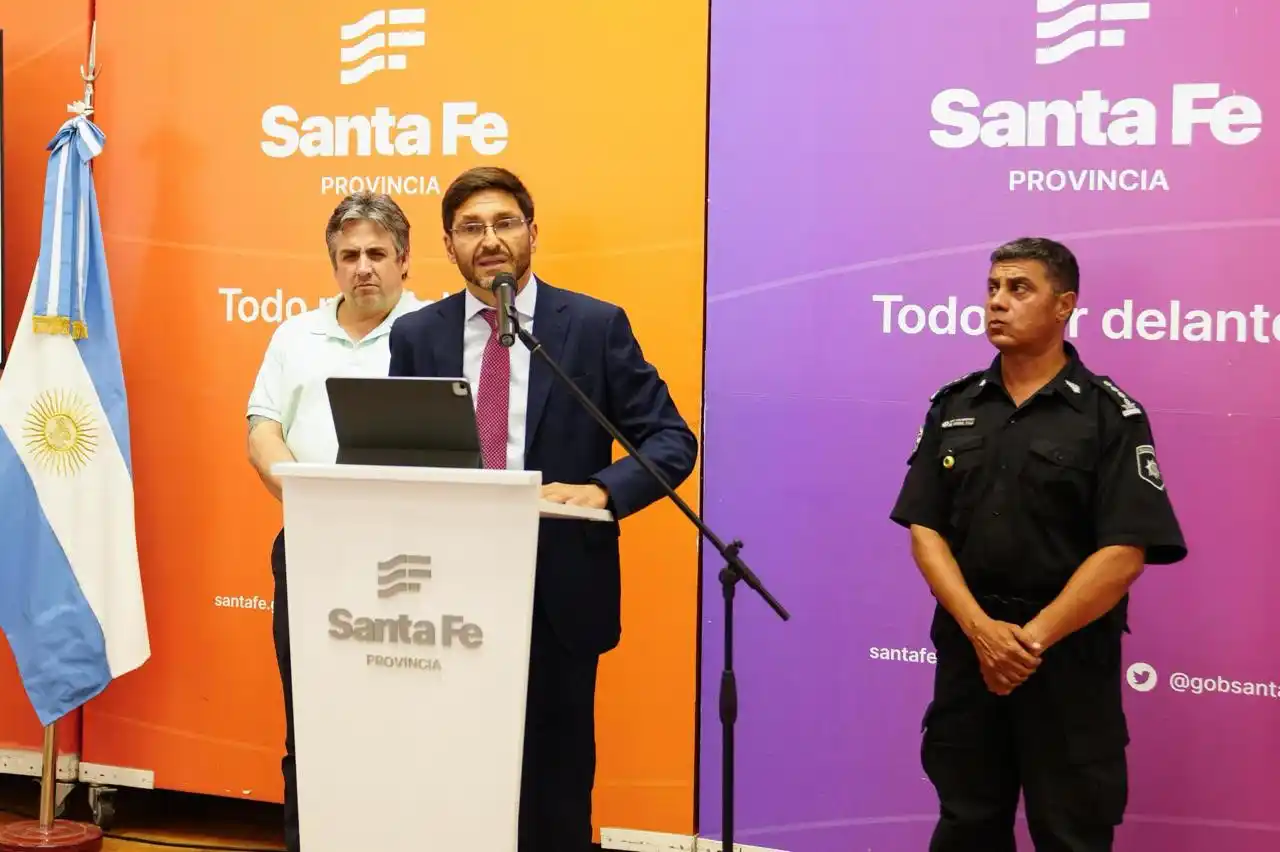 Tras la sublevación, Pullaro lanzó: “Ningún personal policial ni penitenciario va a tener un sueldo inferior a $1350000”