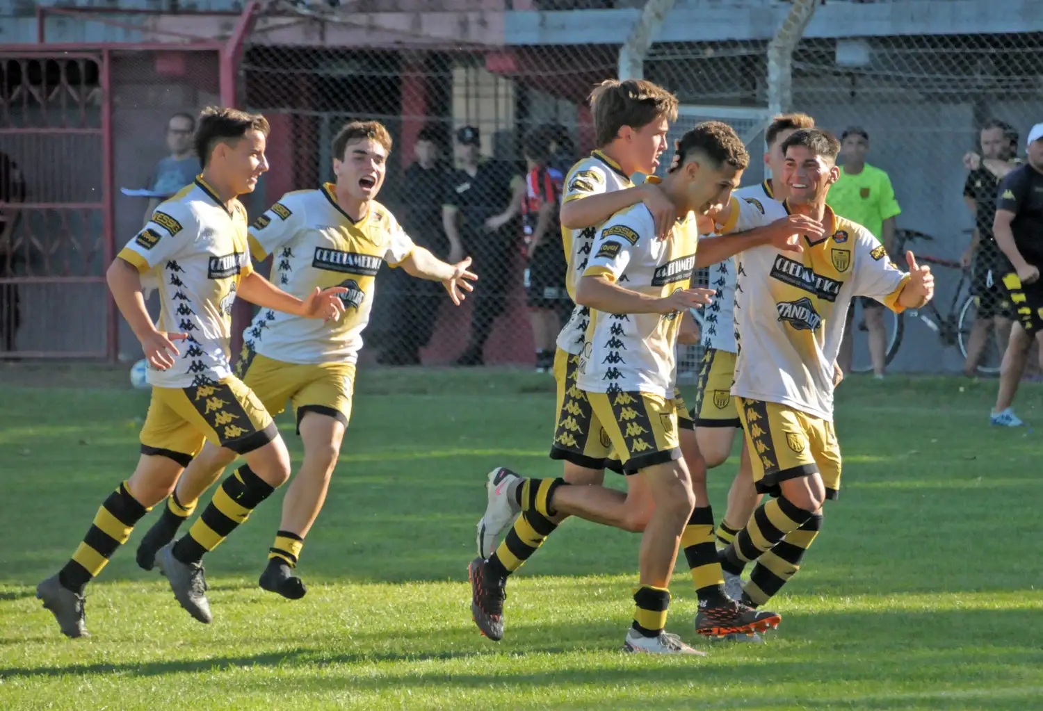 Santamarina va por el festejo más grande.