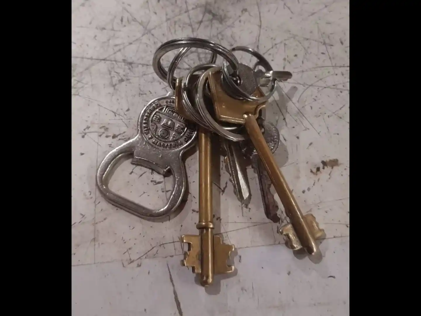 Llaves encontradas en el Paseo Público