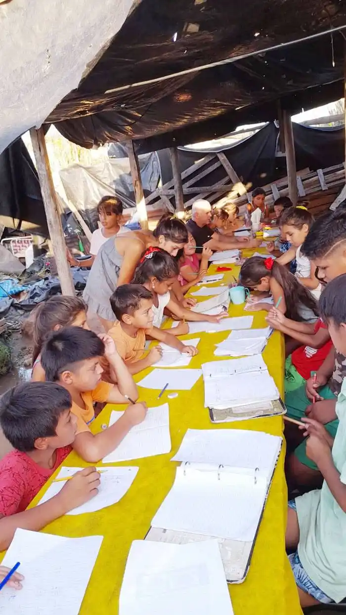 Niños y adultos mejoran sus notas  y superan exámenes con el respaldo del programa