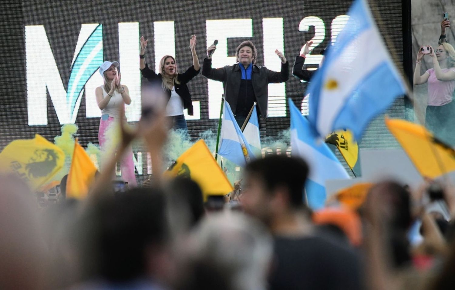 Milei cerró su campaña en Rosario: «Estamos frente a la elección más importante de los últimos 40 años de la democracia»