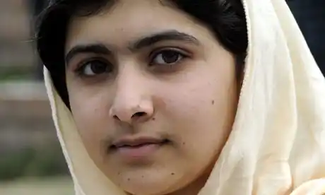 Malala, la joven paquistaní atacada por los talibanes ya "habla" tras dos operaciones