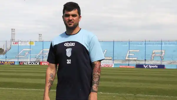 Témperley: renovó Gastón Aguirre y firmó Maxi Lugo