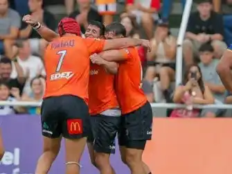 Tarucas se presentó con un triunfo.