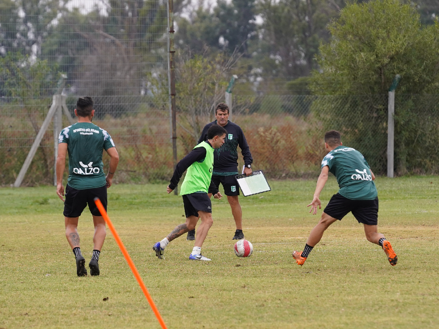 Prepara su primer equipo