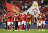 Otro duro golpe para Barcelona, goleado por Benfica en Portugal