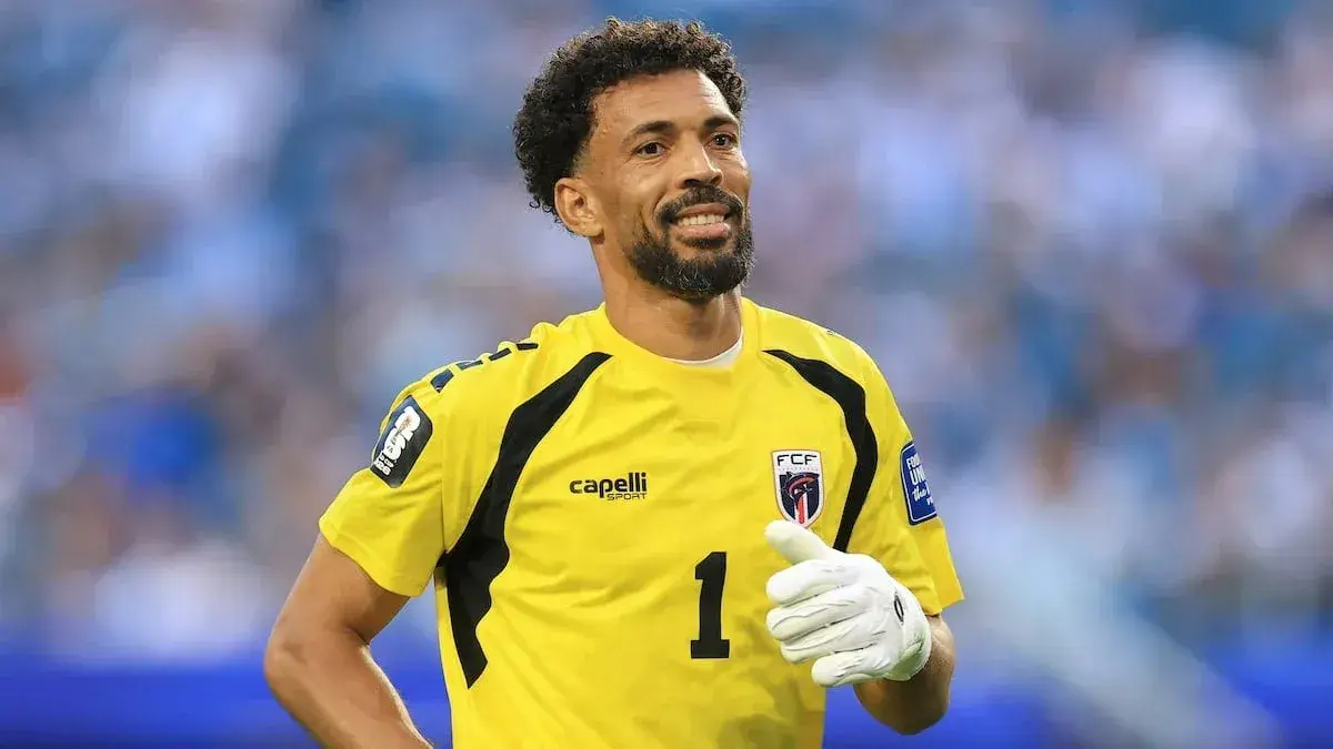 Tras su gran rendimiento en el Mundial, Vozinha atajará en Colo-Colo