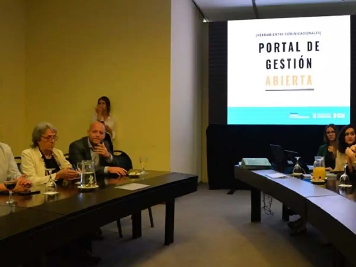 La Provincia lanzó un portal web con información de planes y programas