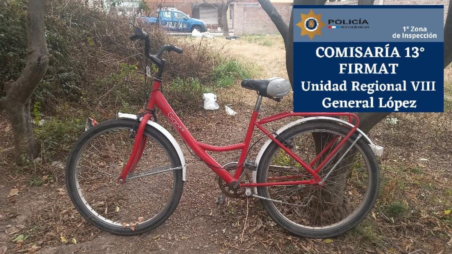 La bicicleta recuperada por los agentes policiales.