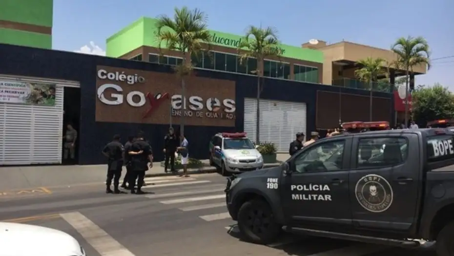 Tiroteo en escuela de Brasil deja dos adolescentes muertos