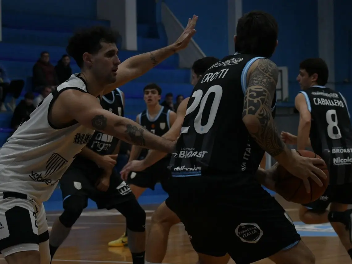 La Crema venció a Alma Jrs y se cruzará con Unión y Juventud de Bandera por los playoffs. Foto: AR